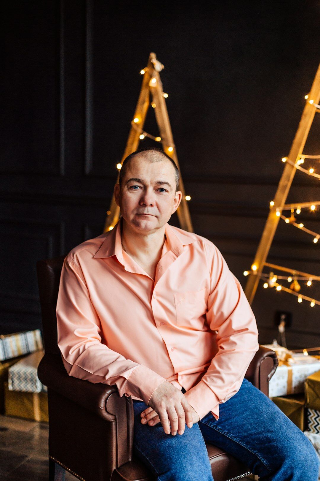 Studio portrait of a man in his thirties, legal and residency advisor